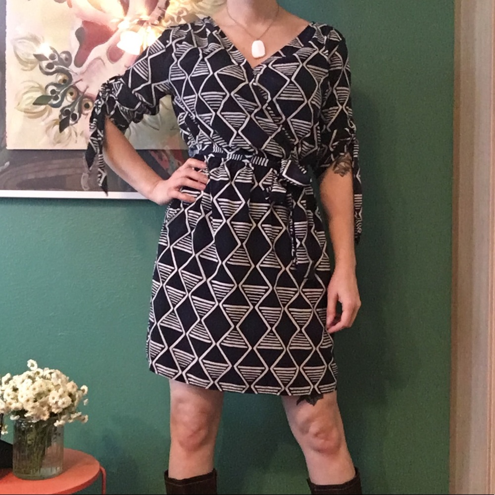 Old Navy belted dress with cute tie details